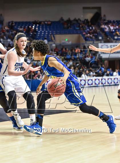 Thumbnail 3 in Conway vs. North Little Rock (AAA 7A Final) photogallery.