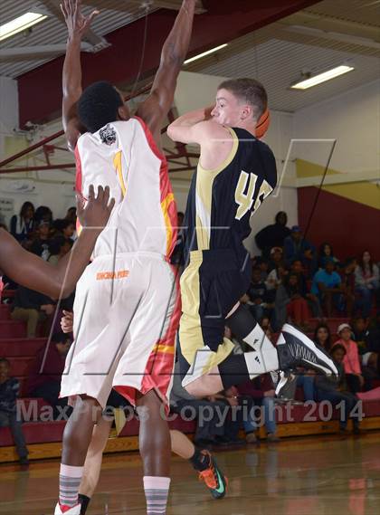 Thumbnail 3 in Golden Sierra @ Encina Prep photogallery.