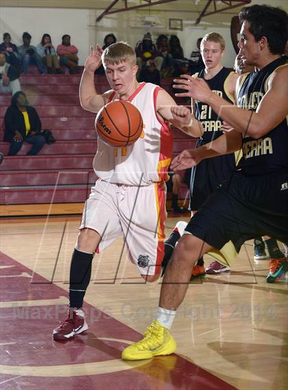 Thumbnail 1 in Golden Sierra @ Encina Prep photogallery.