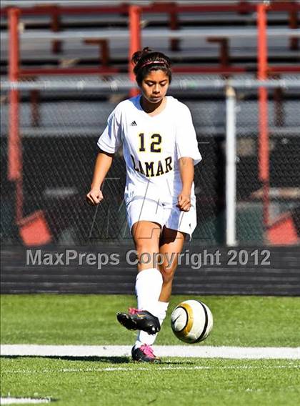 Thumbnail 2 in Lamar vs. Horn (Emily Hunter Fish Bowl Tournament) photogallery.