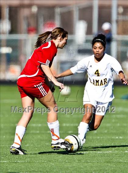 Thumbnail 1 in Lamar vs. Horn (Emily Hunter Fish Bowl Tournament) photogallery.