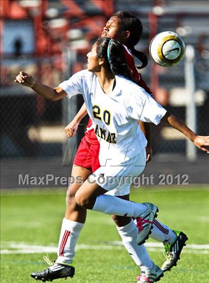 Thumbnail 1 in Lamar vs. Horn (Emily Hunter Fish Bowl Tournament) photogallery.