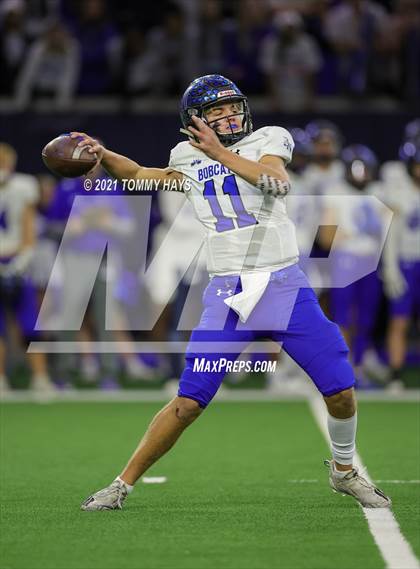 Thumbnail 2 in Guyer vs. Byron Nelson (UIL 6A Region Playoff) photogallery.