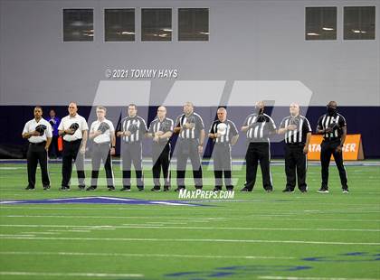 Thumbnail 2 in Guyer vs. Byron Nelson (UIL 6A Region Playoff) photogallery.