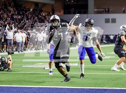 Thumbnail 3 in Guyer vs. Byron Nelson (UIL 6A Region Playoff) photogallery.