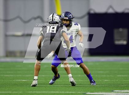Thumbnail 1 in Guyer vs. Byron Nelson (UIL 6A Region Playoff) photogallery.