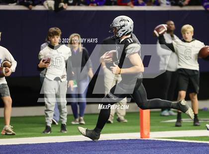 Thumbnail 2 in Guyer vs. Byron Nelson (UIL 6A Region Playoff) photogallery.