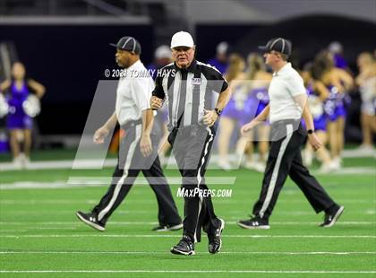 Thumbnail 3 in Guyer vs. Byron Nelson (UIL 6A Region Playoff) photogallery.