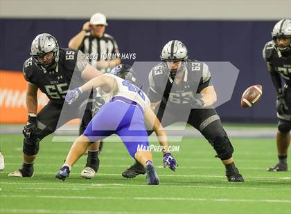 Thumbnail 2 in Guyer vs. Byron Nelson (UIL 6A Region Playoff) photogallery.