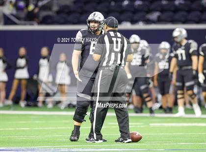 Thumbnail 2 in Guyer vs. Byron Nelson (UIL 6A Region Playoff) photogallery.