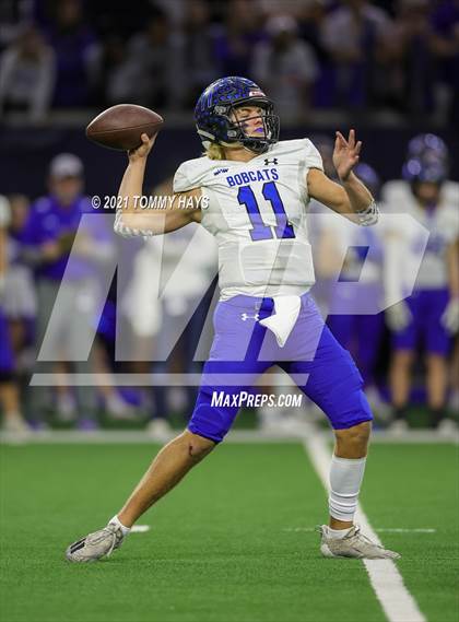 Thumbnail 3 in Guyer vs. Byron Nelson (UIL 6A Region Playoff) photogallery.