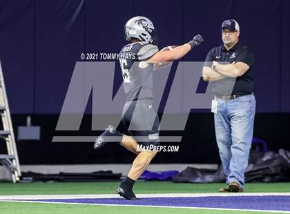 Thumbnail 3 in Guyer vs. Byron Nelson (UIL 6A Region Playoff) photogallery.