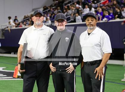 Thumbnail 1 in Guyer vs. Byron Nelson (UIL 6A Region Playoff) photogallery.