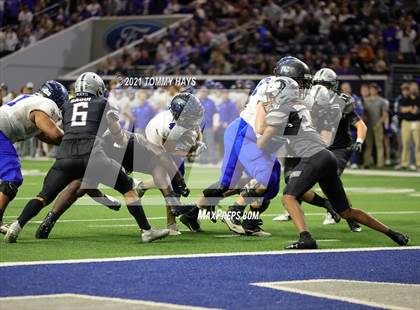 Thumbnail 2 in Guyer vs. Byron Nelson (UIL 6A Region Playoff) photogallery.