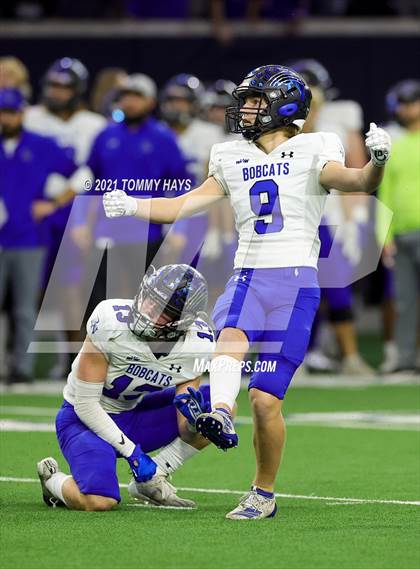 Thumbnail 2 in Guyer vs. Byron Nelson (UIL 6A Region Playoff) photogallery.
