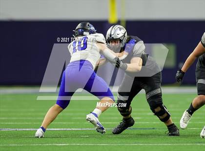 Thumbnail 3 in Guyer vs. Byron Nelson (UIL 6A Region Playoff) photogallery.