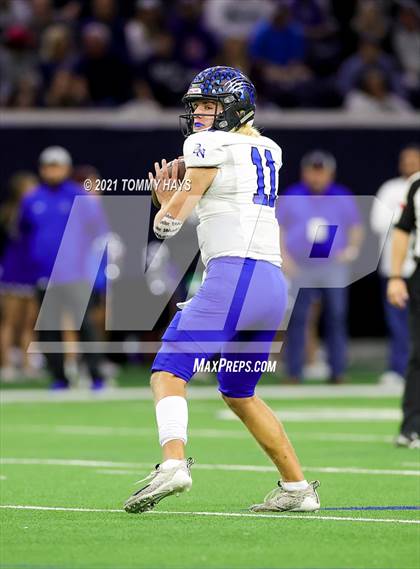 Thumbnail 2 in Guyer vs. Byron Nelson (UIL 6A Region Playoff) photogallery.