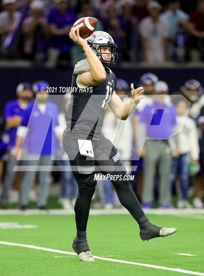 Thumbnail 2 in Guyer vs. Byron Nelson (UIL 6A Region Playoff) photogallery.