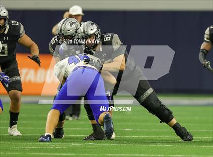 Thumbnail 2 in Guyer vs. Byron Nelson (UIL 6A Region Playoff) photogallery.