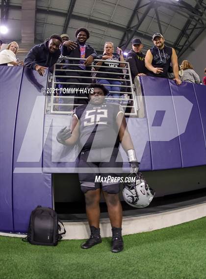 Thumbnail 3 in Guyer vs. Byron Nelson (UIL 6A Region Playoff) photogallery.