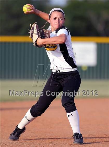 Thumbnail 2 in Crandall vs. Canton photogallery.
