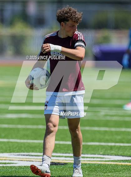Thumbnail 2 in Mercer Island @ Auburn Mountainview (WIAA 3A Semi Final) photogallery.