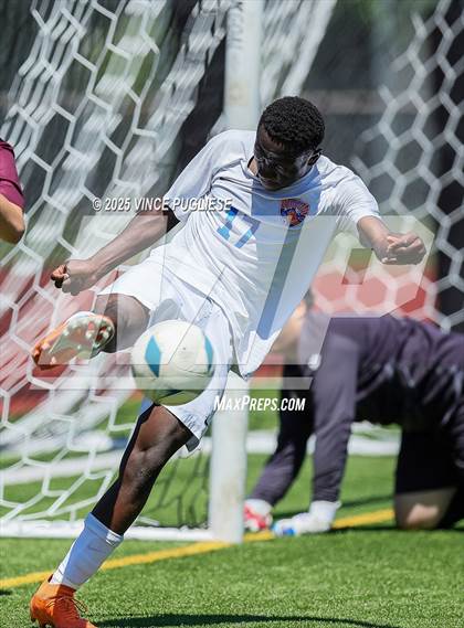 Thumbnail 3 in Mercer Island @ Auburn Mountainview (WIAA 3A Semi Final) photogallery.
