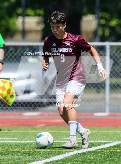 Thumbnail 1 in Mercer Island @ Auburn Mountainview (WIAA 3A Semi Final) photogallery.