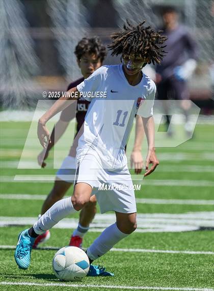 Thumbnail 2 in Mercer Island @ Auburn Mountainview (WIAA 3A Semi Final) photogallery.