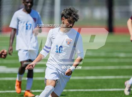 Thumbnail 2 in Mercer Island @ Auburn Mountainview (WIAA 3A Semi Final) photogallery.