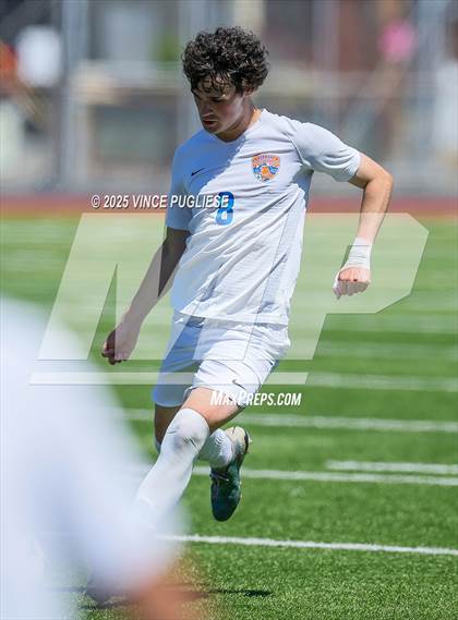 Thumbnail 1 in Mercer Island @ Auburn Mountainview (WIAA 3A Semi Final) photogallery.