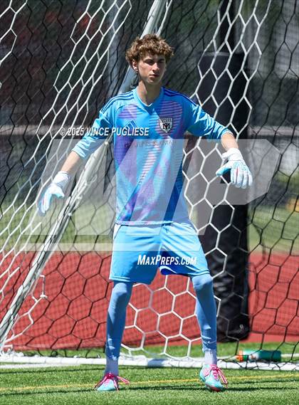 Thumbnail 2 in Mercer Island @ Auburn Mountainview (WIAA 3A Semi Final) photogallery.