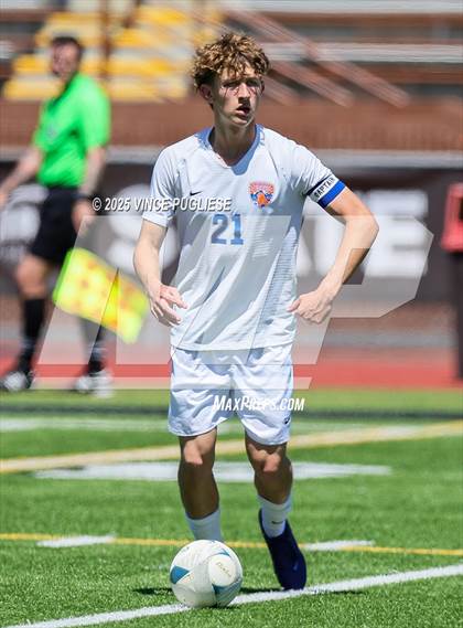 Thumbnail 2 in Mercer Island @ Auburn Mountainview (WIAA 3A Semi Final) photogallery.