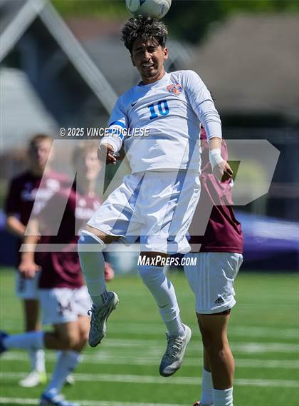 Thumbnail 1 in Mercer Island @ Auburn Mountainview (WIAA 3A Semi Final) photogallery.