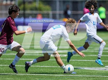 Thumbnail 2 in Mercer Island @ Auburn Mountainview (WIAA 3A Semi Final) photogallery.