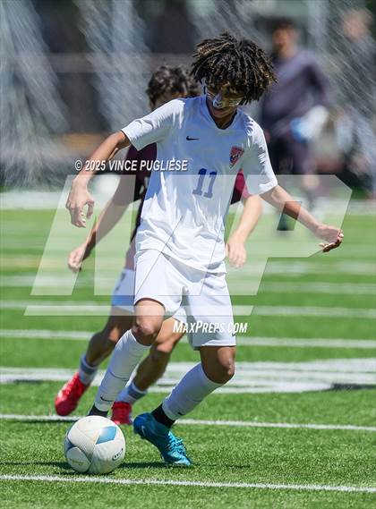 Thumbnail 3 in Mercer Island @ Auburn Mountainview (WIAA 3A Semi Final) photogallery.