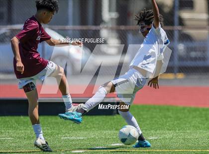 Thumbnail 3 in Mercer Island @ Auburn Mountainview (WIAA 3A Semi Final) photogallery.