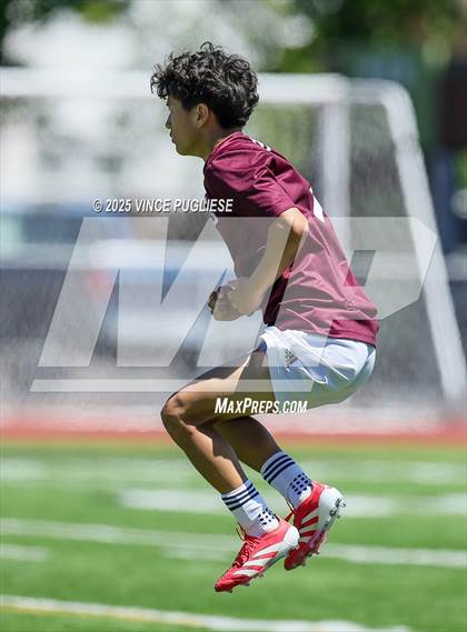 Thumbnail 3 in Mercer Island @ Auburn Mountainview (WIAA 3A Semi Final) photogallery.