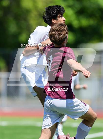 Thumbnail 3 in Mercer Island @ Auburn Mountainview (WIAA 3A Semi Final) photogallery.