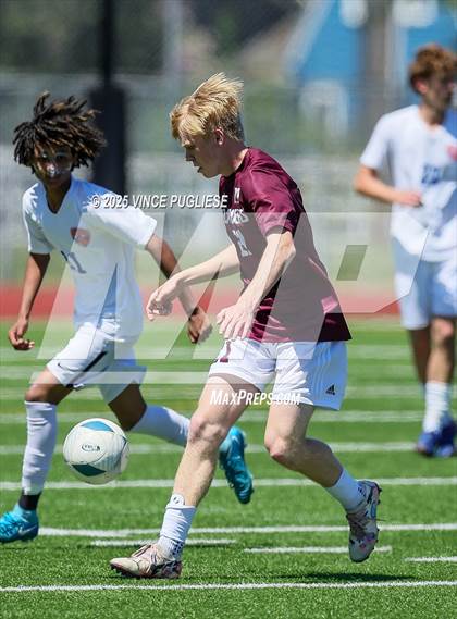 Thumbnail 3 in Mercer Island @ Auburn Mountainview (WIAA 3A Semi Final) photogallery.