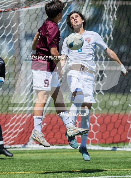 Thumbnail 1 in Mercer Island @ Auburn Mountainview (WIAA 3A Semi Final) photogallery.