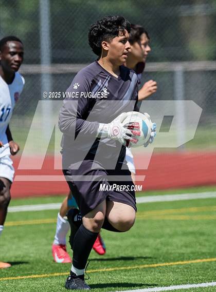 Thumbnail 1 in Mercer Island @ Auburn Mountainview (WIAA 3A Semi Final) photogallery.