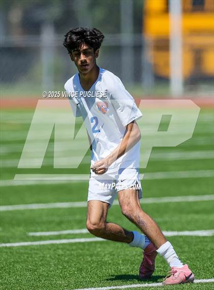 Thumbnail 1 in Mercer Island @ Auburn Mountainview (WIAA 3A Semi Final) photogallery.