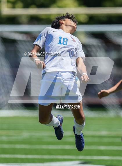 Thumbnail 1 in Mercer Island @ Auburn Mountainview (WIAA 3A Semi Final) photogallery.