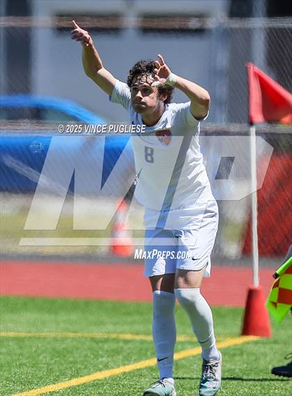Thumbnail 1 in Mercer Island @ Auburn Mountainview (WIAA 3A Semi Final) photogallery.