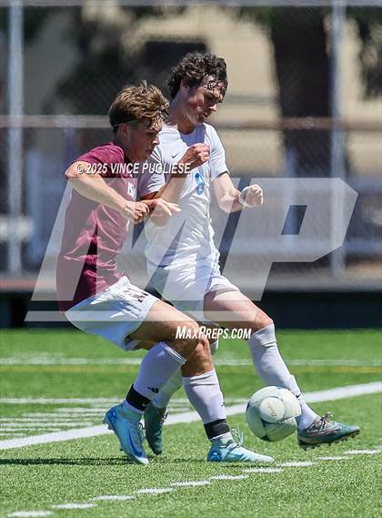Thumbnail 1 in Mercer Island @ Auburn Mountainview (WIAA 3A Semi Final) photogallery.