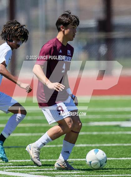 Thumbnail 2 in Mercer Island @ Auburn Mountainview (WIAA 3A Semi Final) photogallery.