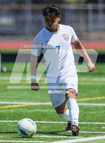 Thumbnail 1 in Mercer Island @ Auburn Mountainview (WIAA 3A Semi Final) photogallery.