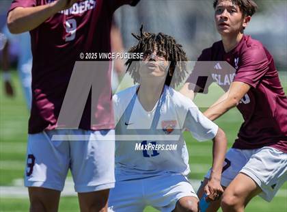 Thumbnail 2 in Mercer Island @ Auburn Mountainview (WIAA 3A Semi Final) photogallery.