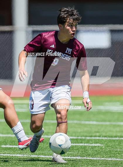 Thumbnail 1 in Mercer Island @ Auburn Mountainview (WIAA 3A Semi Final) photogallery.